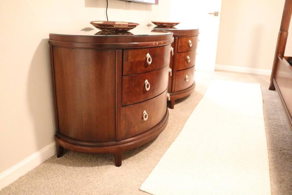Cowboy Den-Hot Tub-Game Room-Pet Friendly-No Pet Fees! Albuquerque Exteriör bild