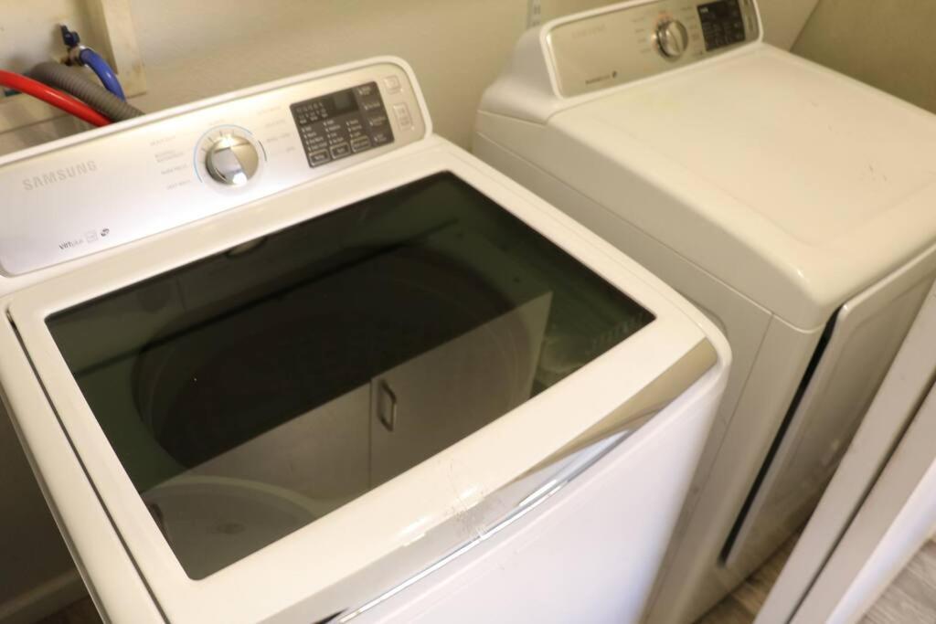 Cowboy Den-Hot Tub-Game Room-Pet Friendly-No Pet Fees! Albuquerque Exteriör bild