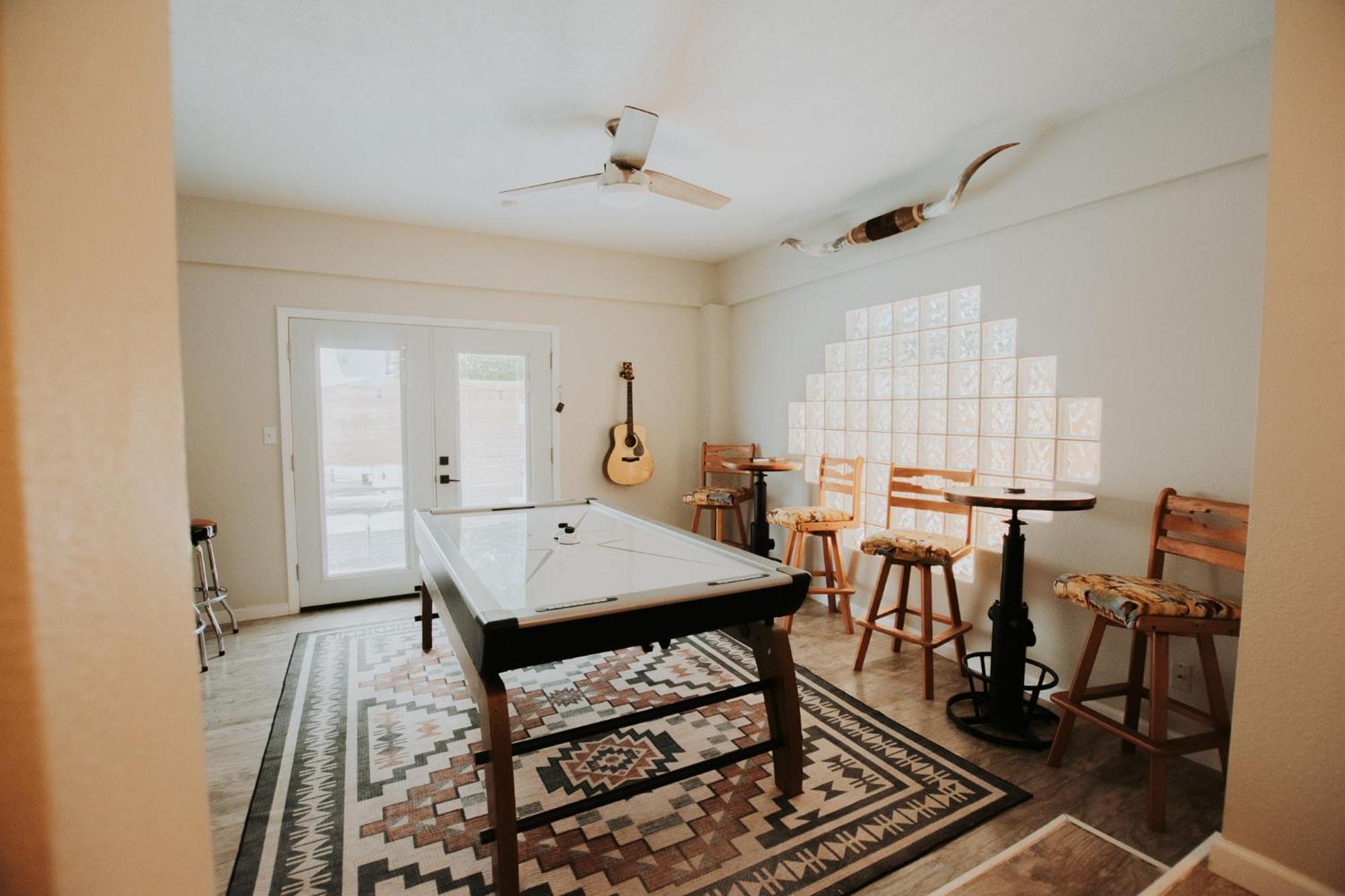 Cowboy Den-Hot Tub-Game Room-Pet Friendly-No Pet Fees! Albuquerque Exteriör bild
