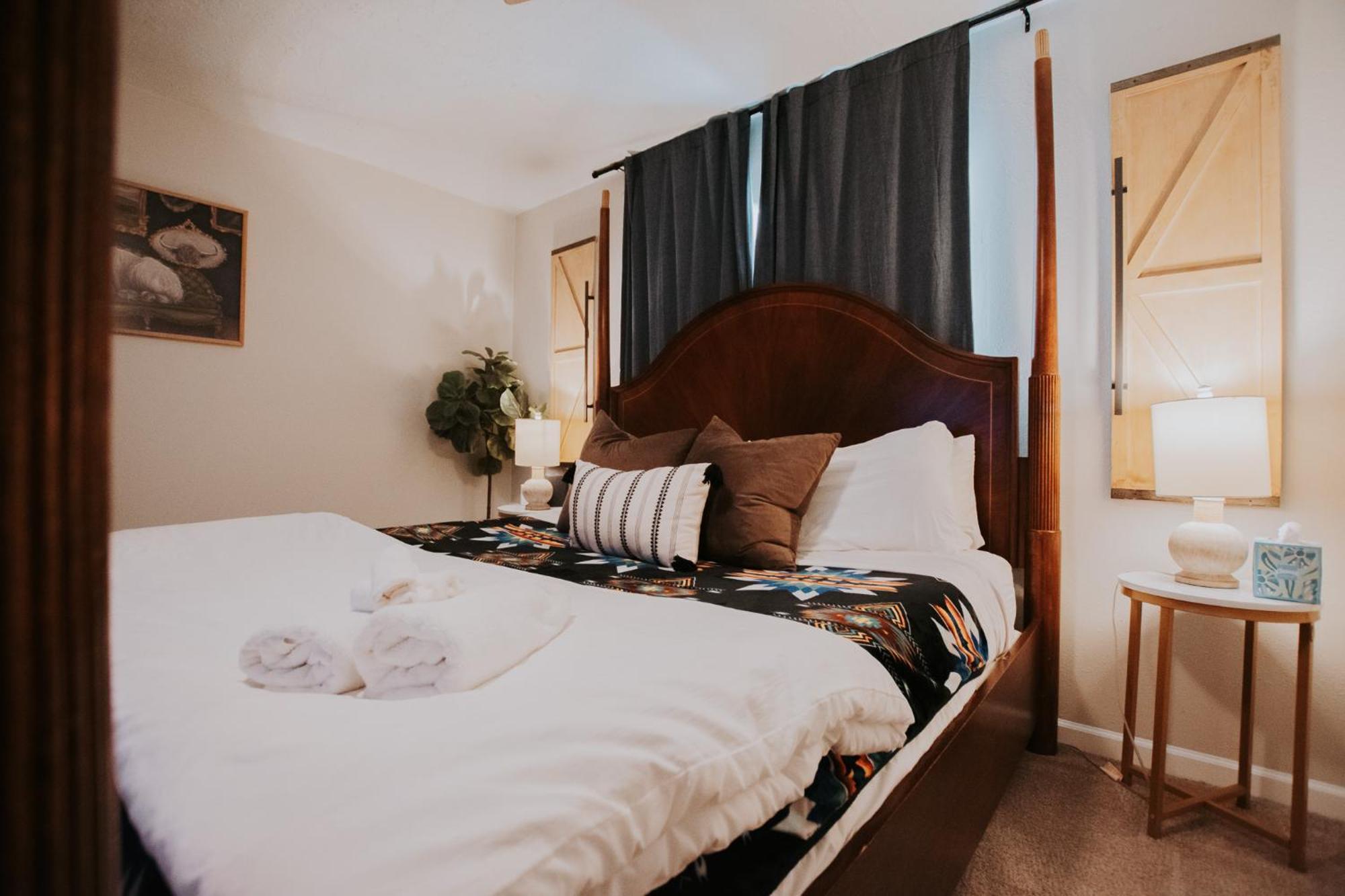 Cowboy Den-Hot Tub-Game Room-Pet Friendly-No Pet Fees! Albuquerque Exteriör bild